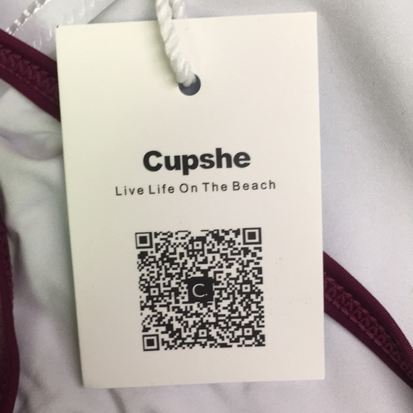 Bathing suit - Picture 2 of 2